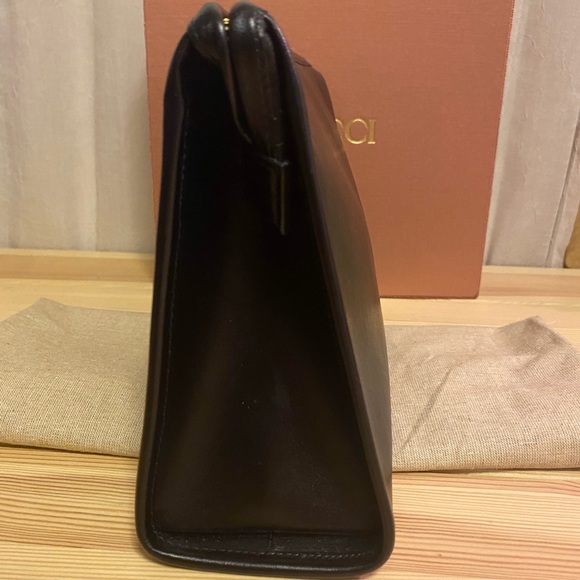 NEW GUCCI SMOOTH LEATHER COSMETIC CASE/CLUTCH - Picture 4 of 10